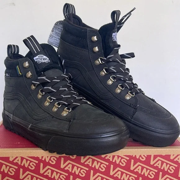 Vans WMNS Sk8-Hi Dr Mte-2
Black
VN0009QMBLA
Boots Sneakers - Picture 5 of 16